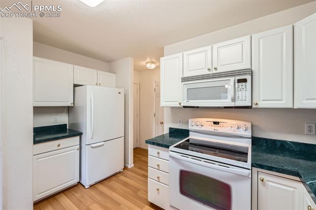 3931 Christy Heights