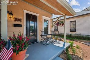 906 W Cucharras Street