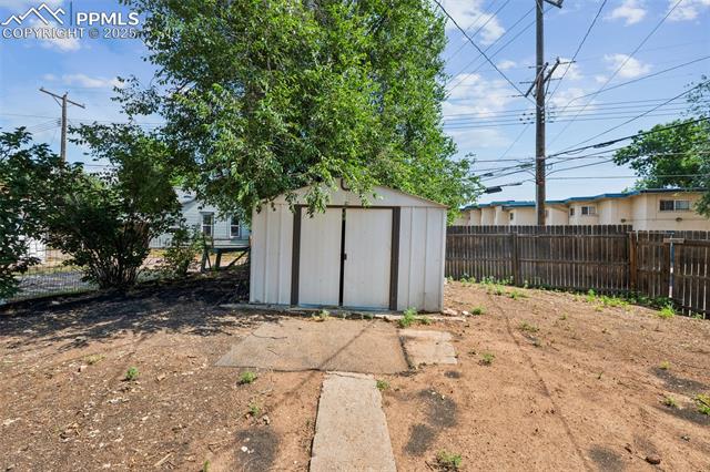 906 W Cucharras Street