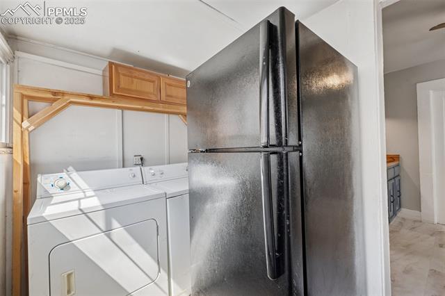 906 W Cucharras Street