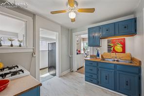 906 W Cucharras Street