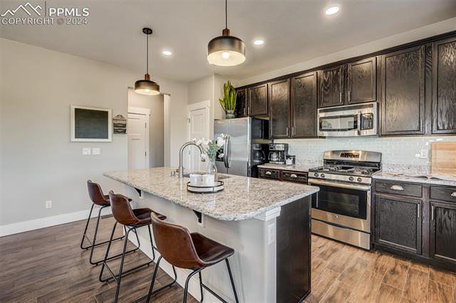 2085 Reed Grass Way