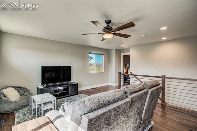 2085 Reed Grass Way