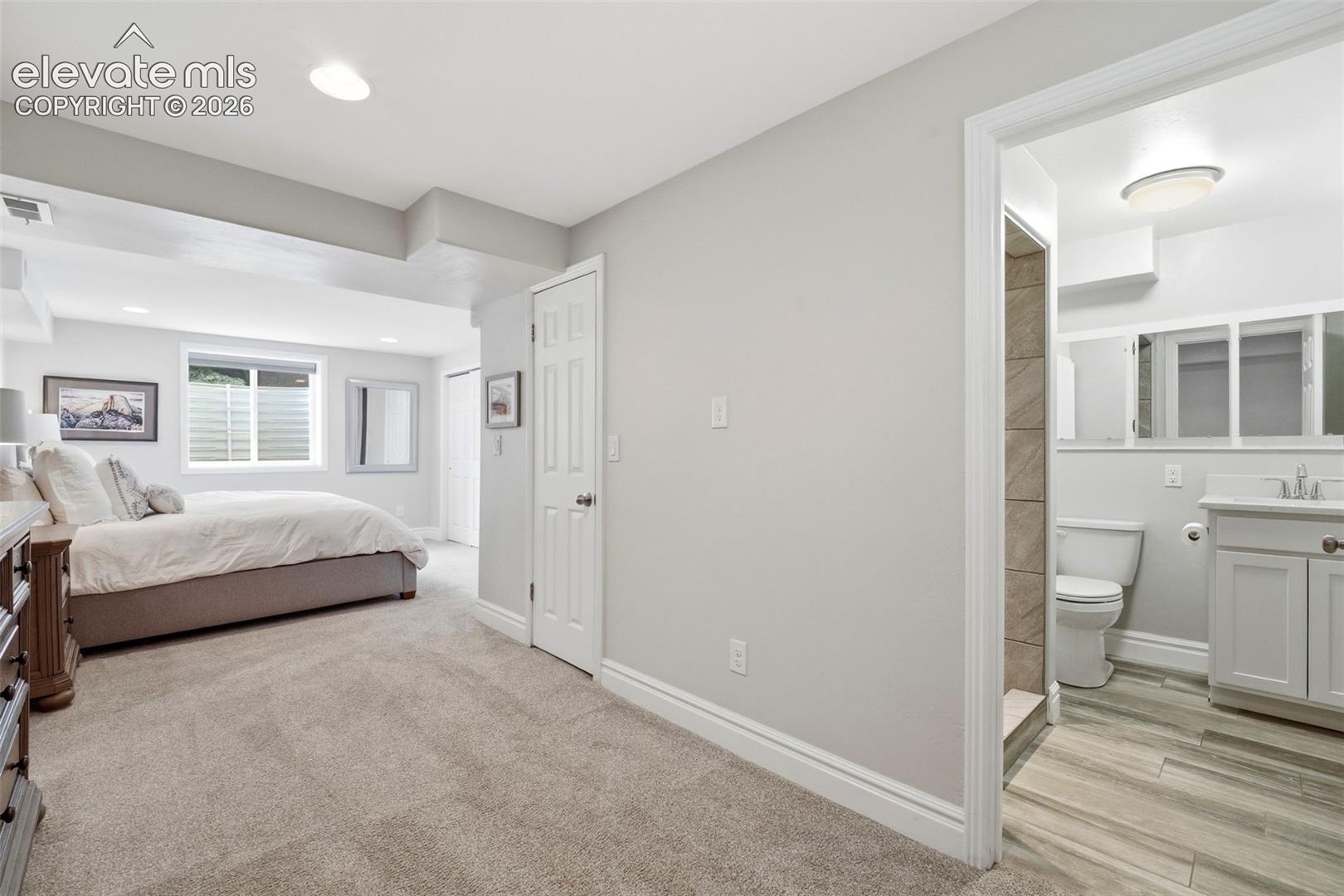 1008 Venus Drive