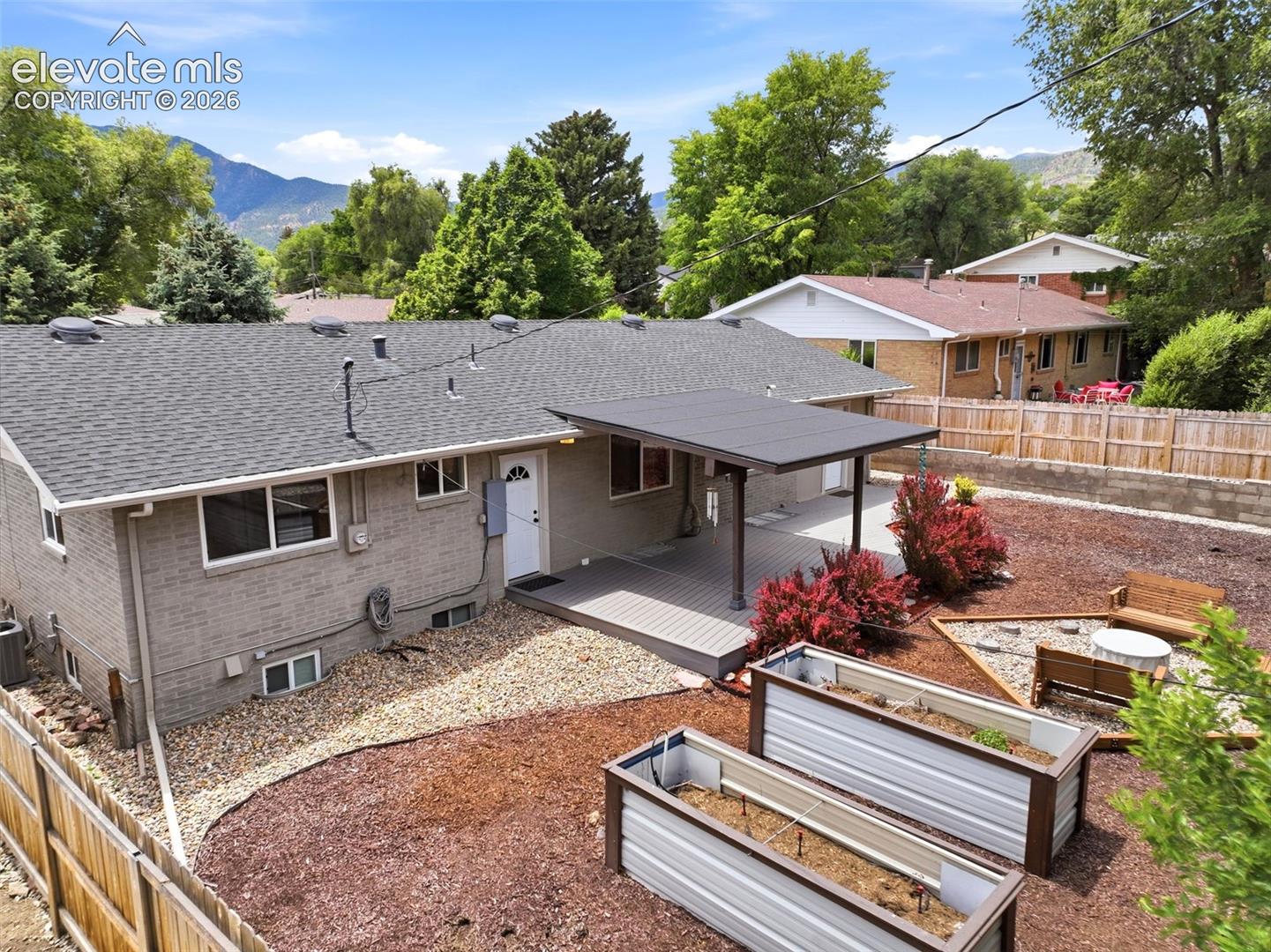 1008 Venus Drive