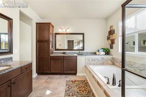 1733 Summerglow Lane