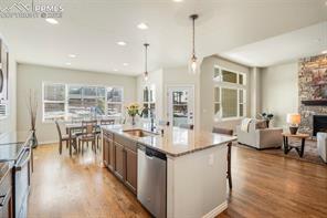 1733 Summerglow Lane