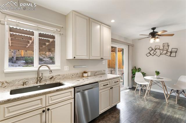 2551 Camelot Court