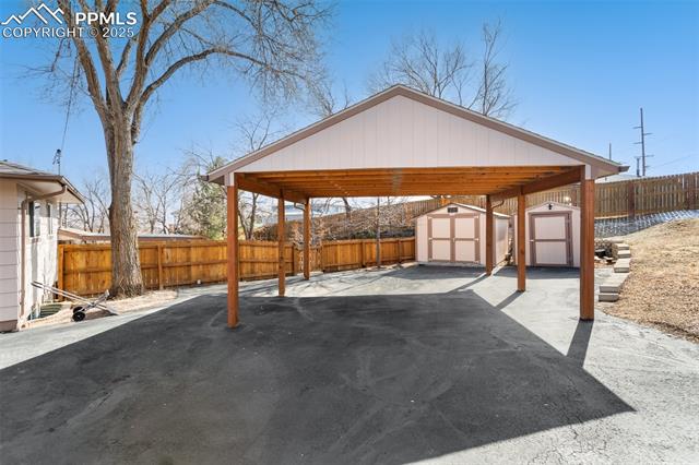 2551 Camelot Court
