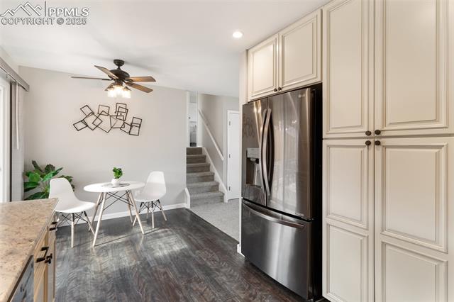 2551 Camelot Court