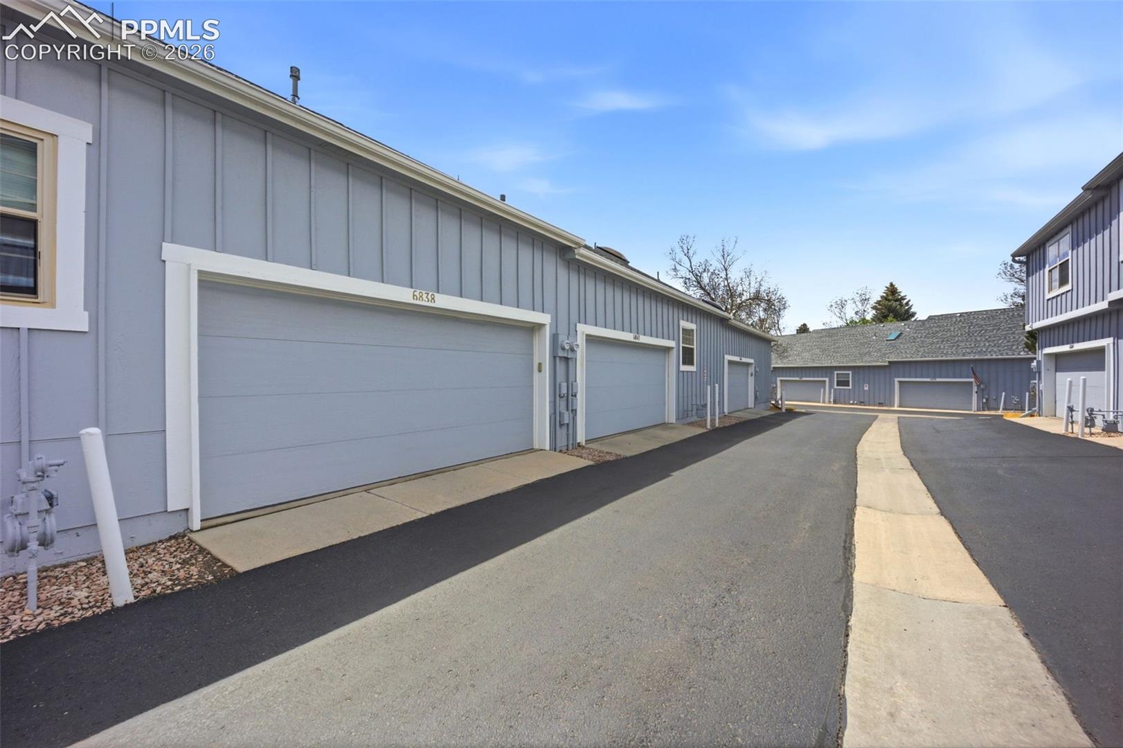 6838 Los Reyes Circle