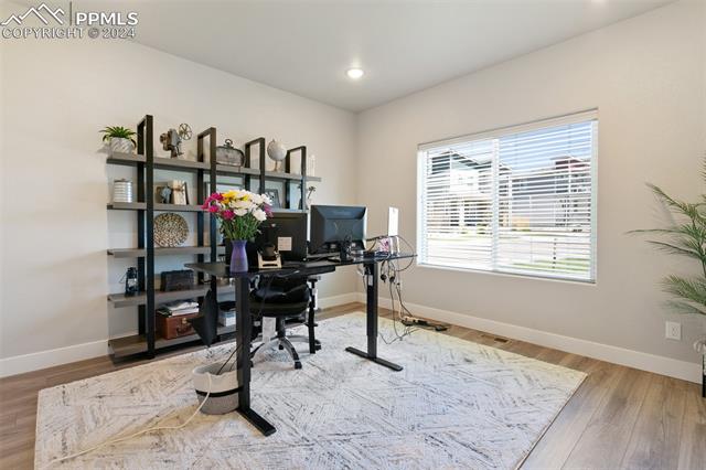 7665 Frigid Air Point