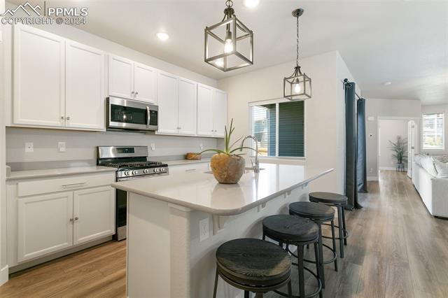 7665 Frigid Air Point