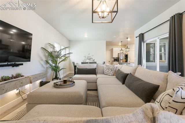 7665 Frigid Air Point