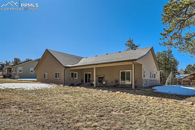 1235 Cottontail Trail