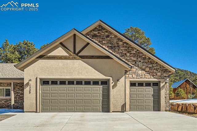 1235 Cottontail Trail