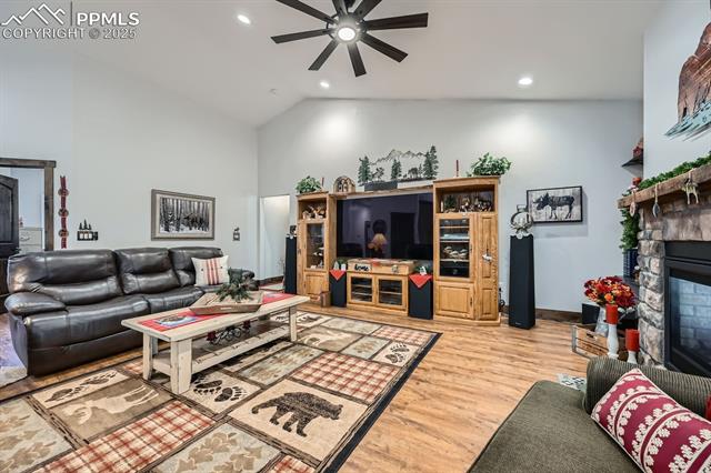 1235 Cottontail Trail