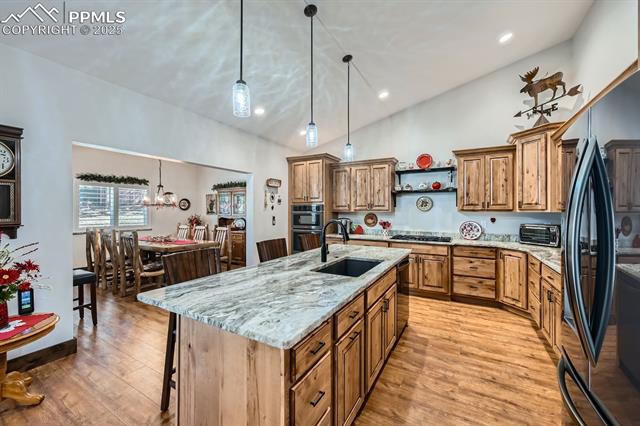 1235 Cottontail Trail