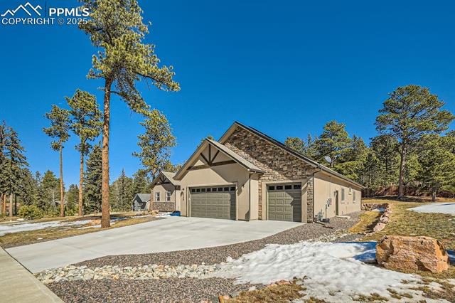 1235 Cottontail Trail