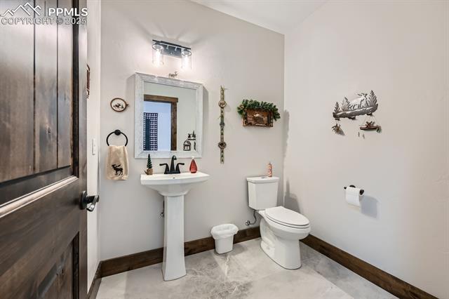 1235 Cottontail Trail