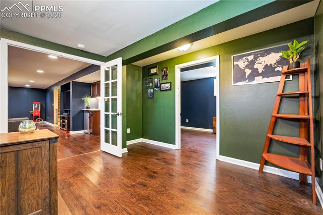 1323 Sanderson Avenue