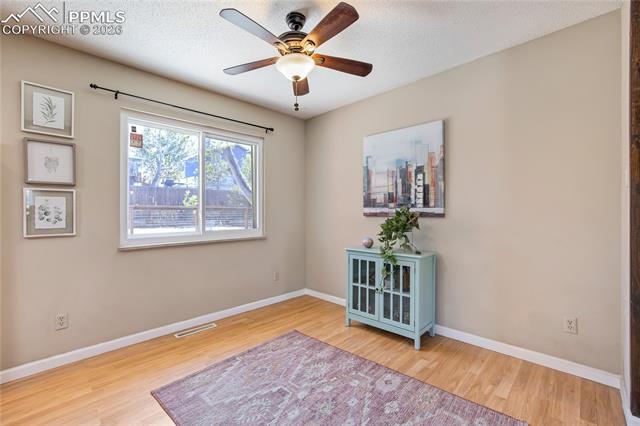 1323 Sanderson Avenue