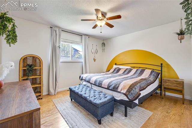 1323 Sanderson Avenue