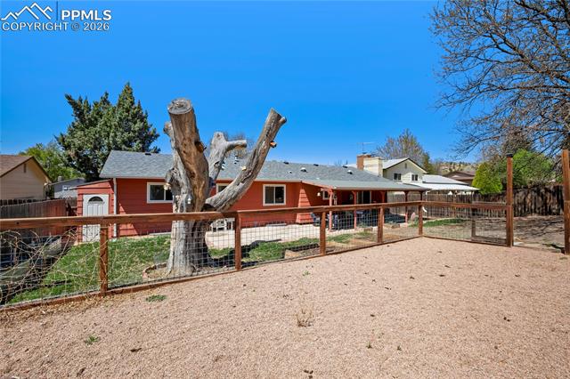 1323 Sanderson Avenue