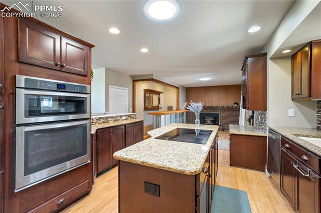 1323 Sanderson Avenue