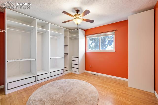 1323 Sanderson Avenue