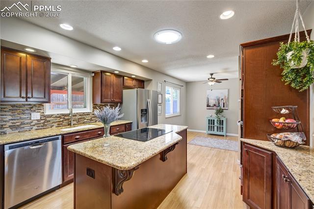 1323 Sanderson Avenue