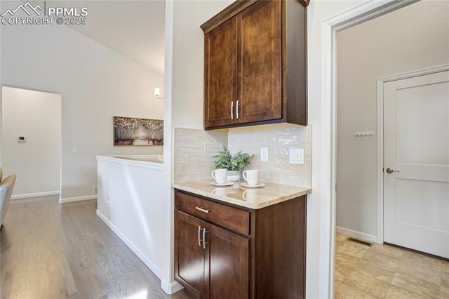 10585 Kelowna View