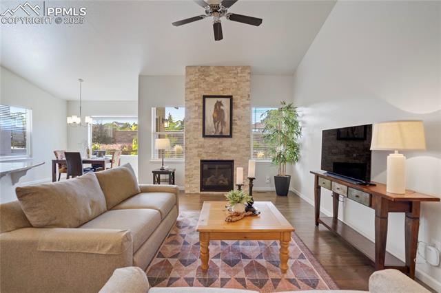 10585 Kelowna View