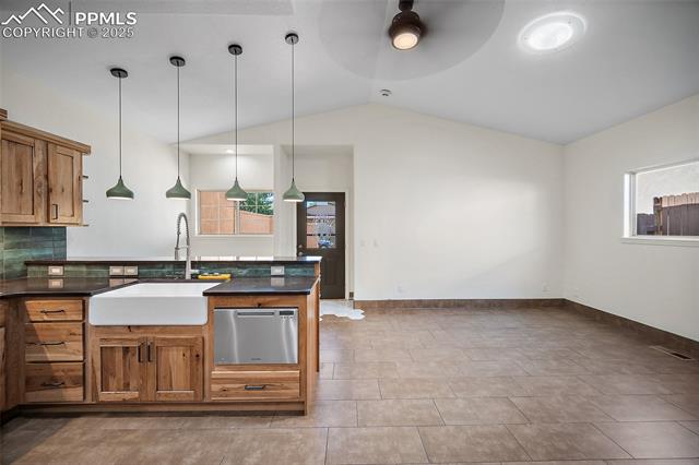 1944 Ocaso Grove