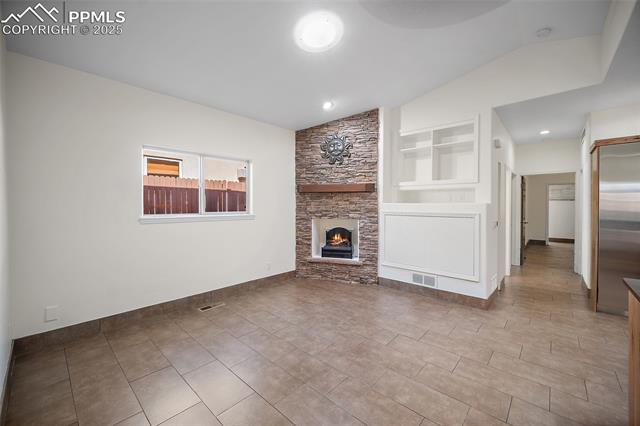 1944 Ocaso Grove