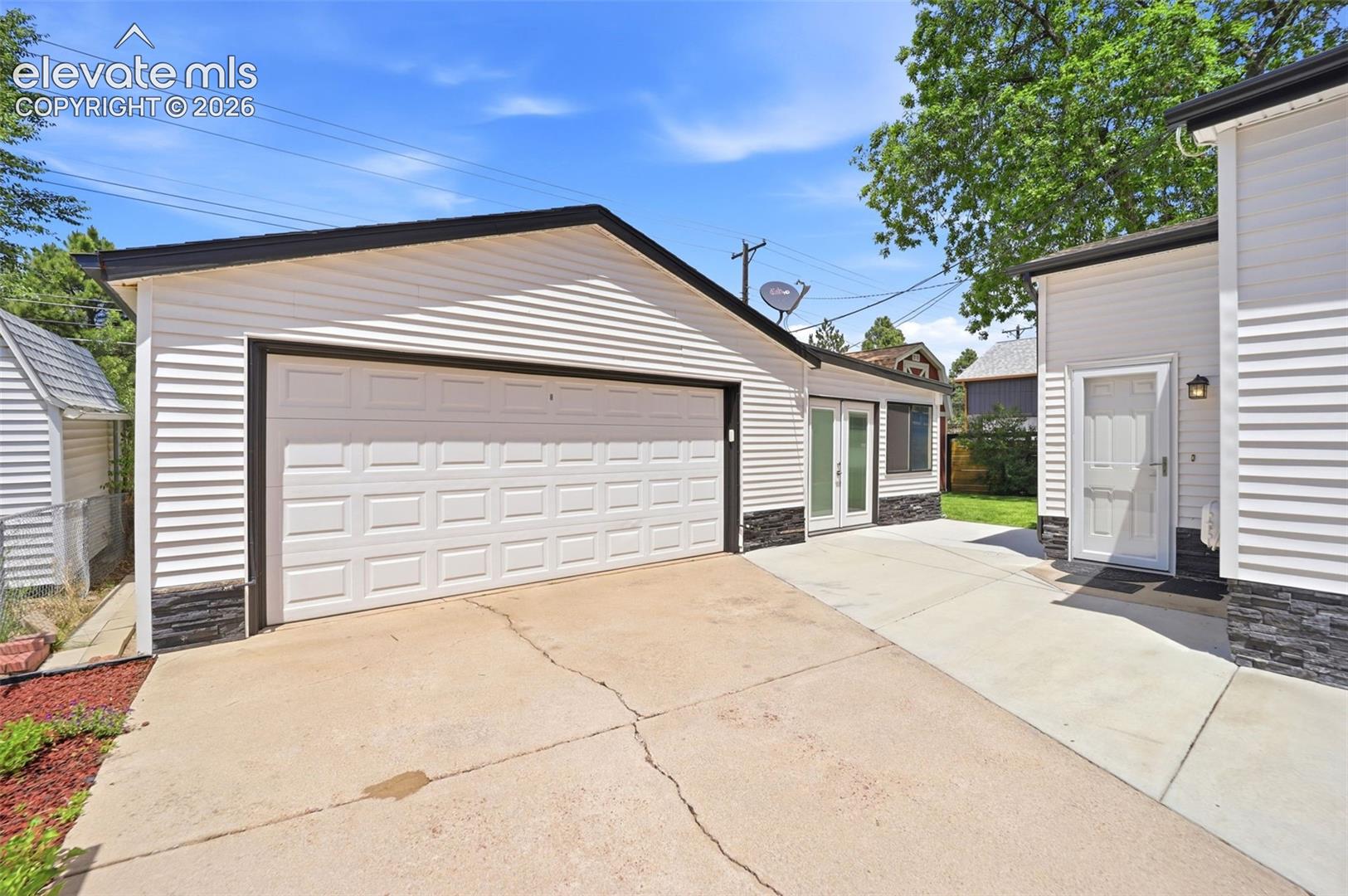 3202 La Salle Street