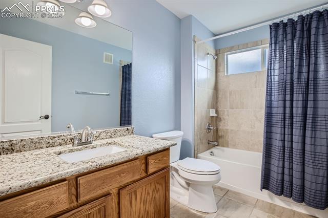 1815 Montura View 102