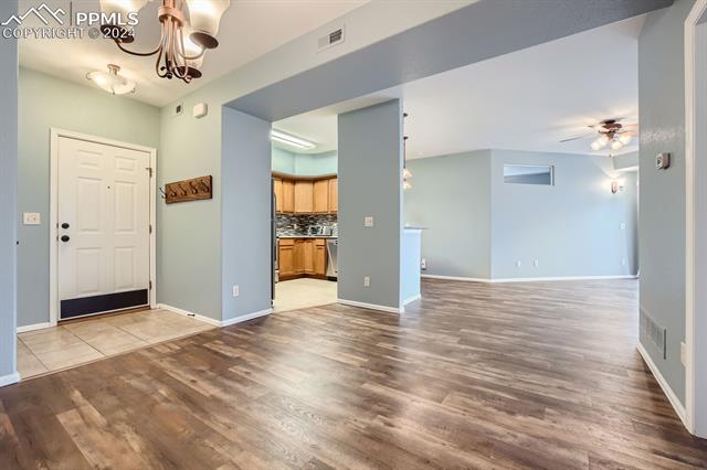 1815 Montura View 102