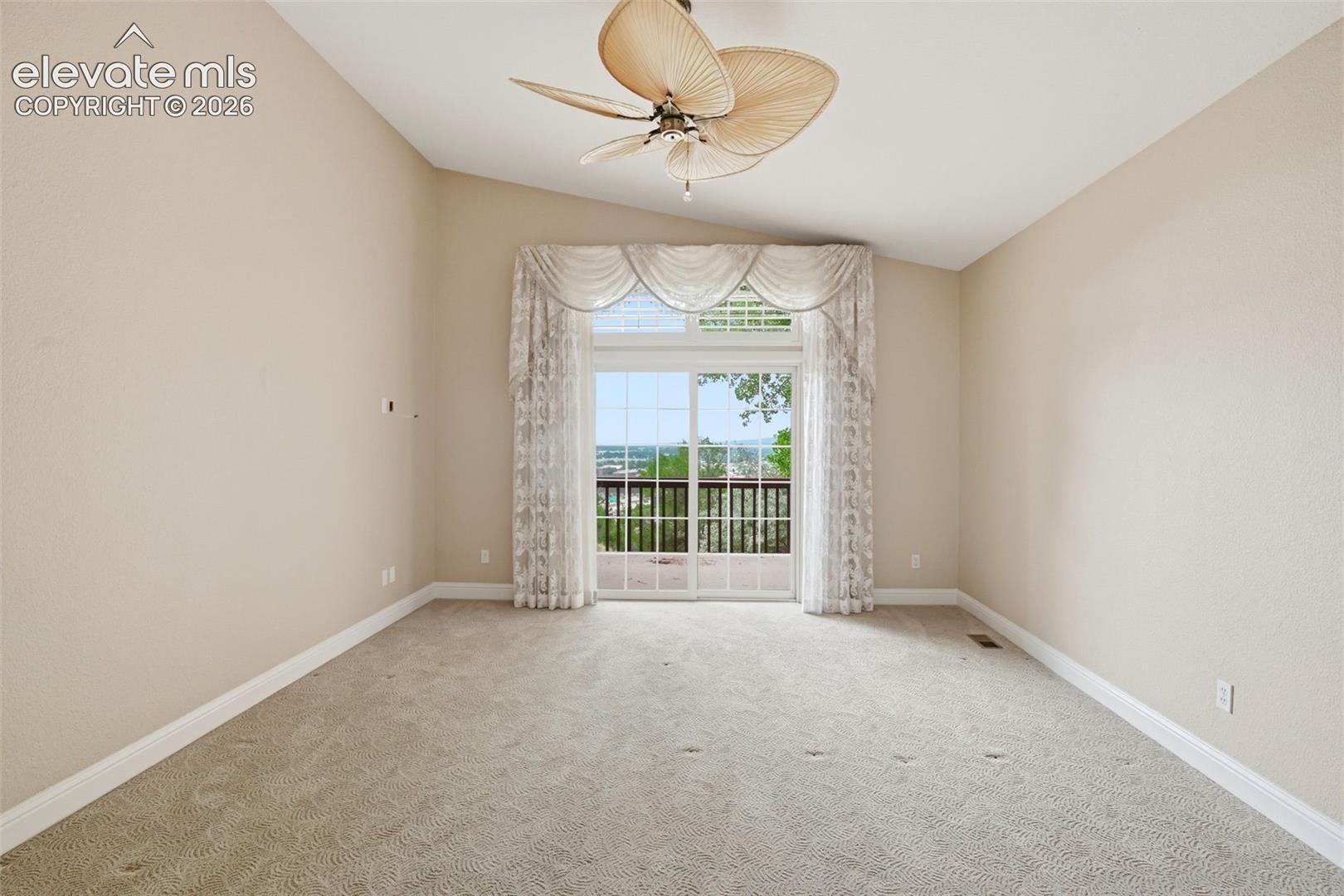 5035 Vista Del Sol Point