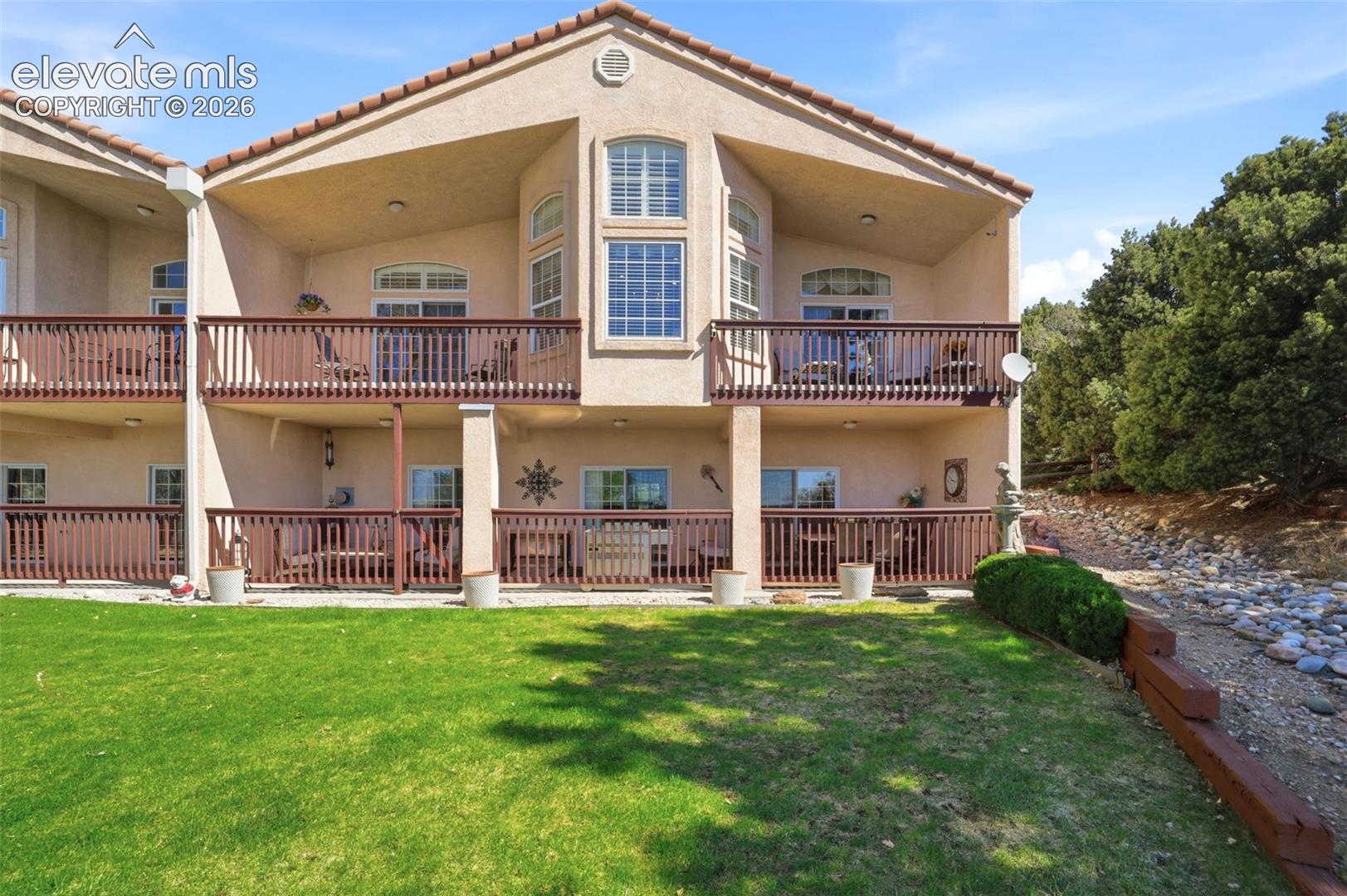 5035 Vista Del Sol Point