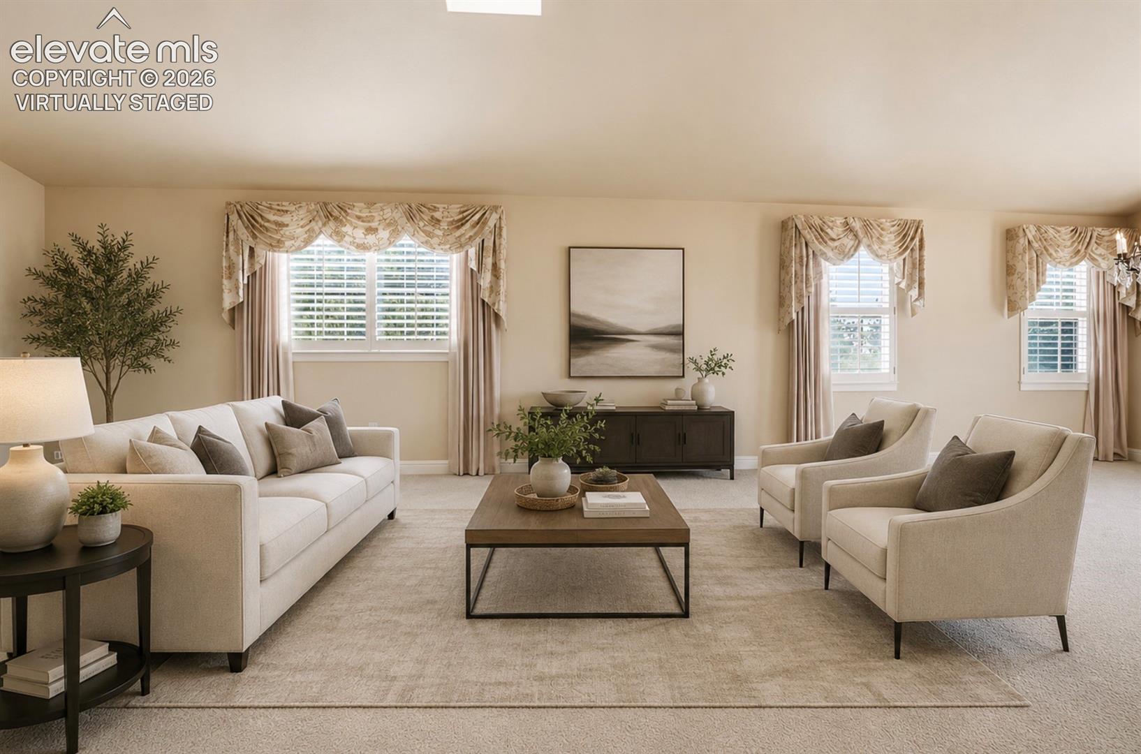 5035 Vista Del Sol Point