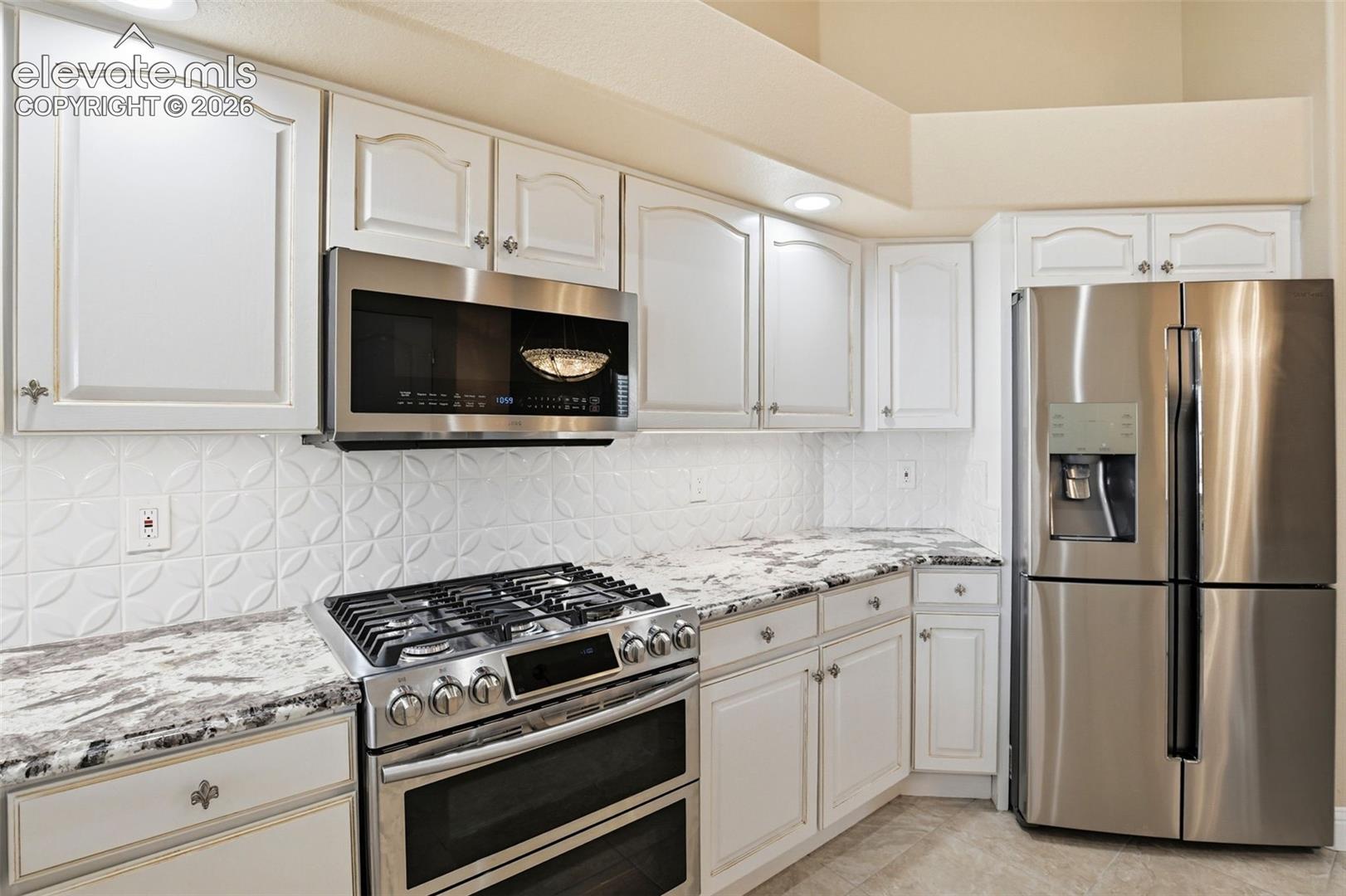 5035 Vista Del Sol Point