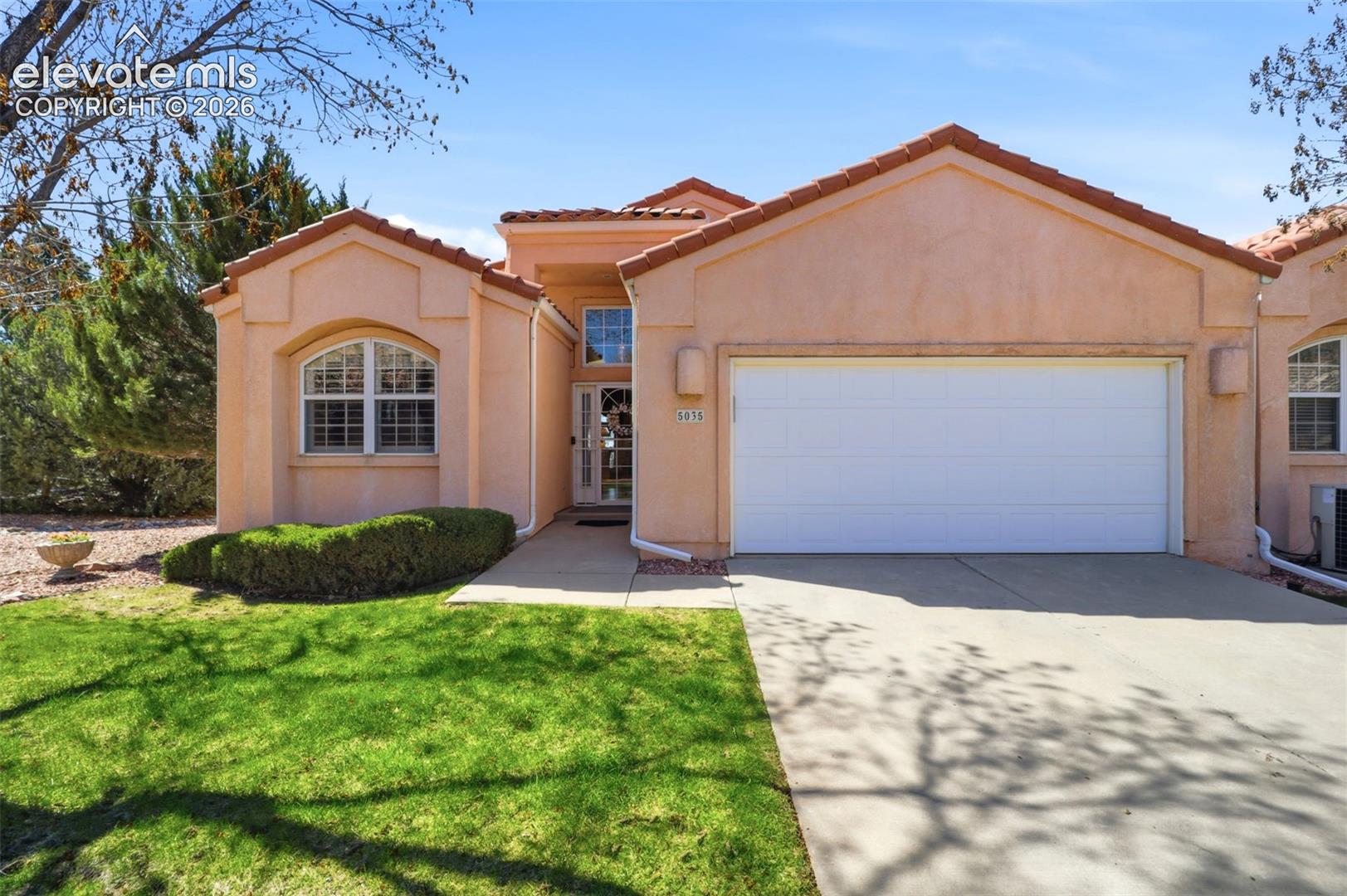 5035 Vista Del Sol Point