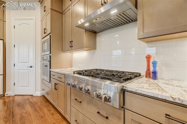 16321 Tree Top Court