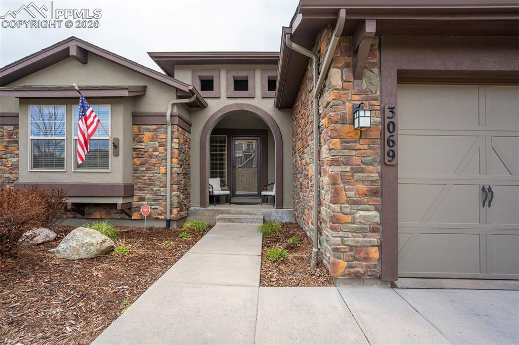 3069 Lakefront Drive