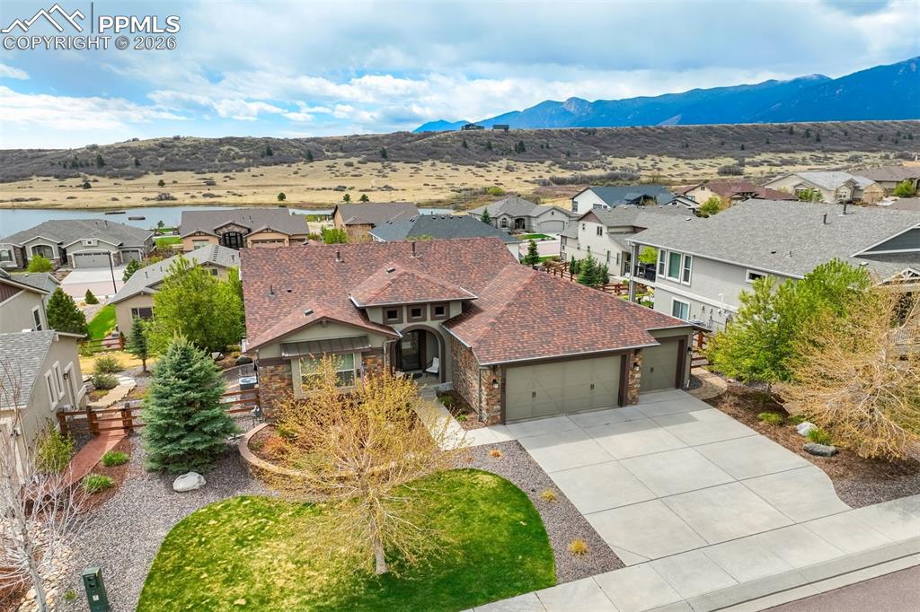 3069 Lakefront Drive