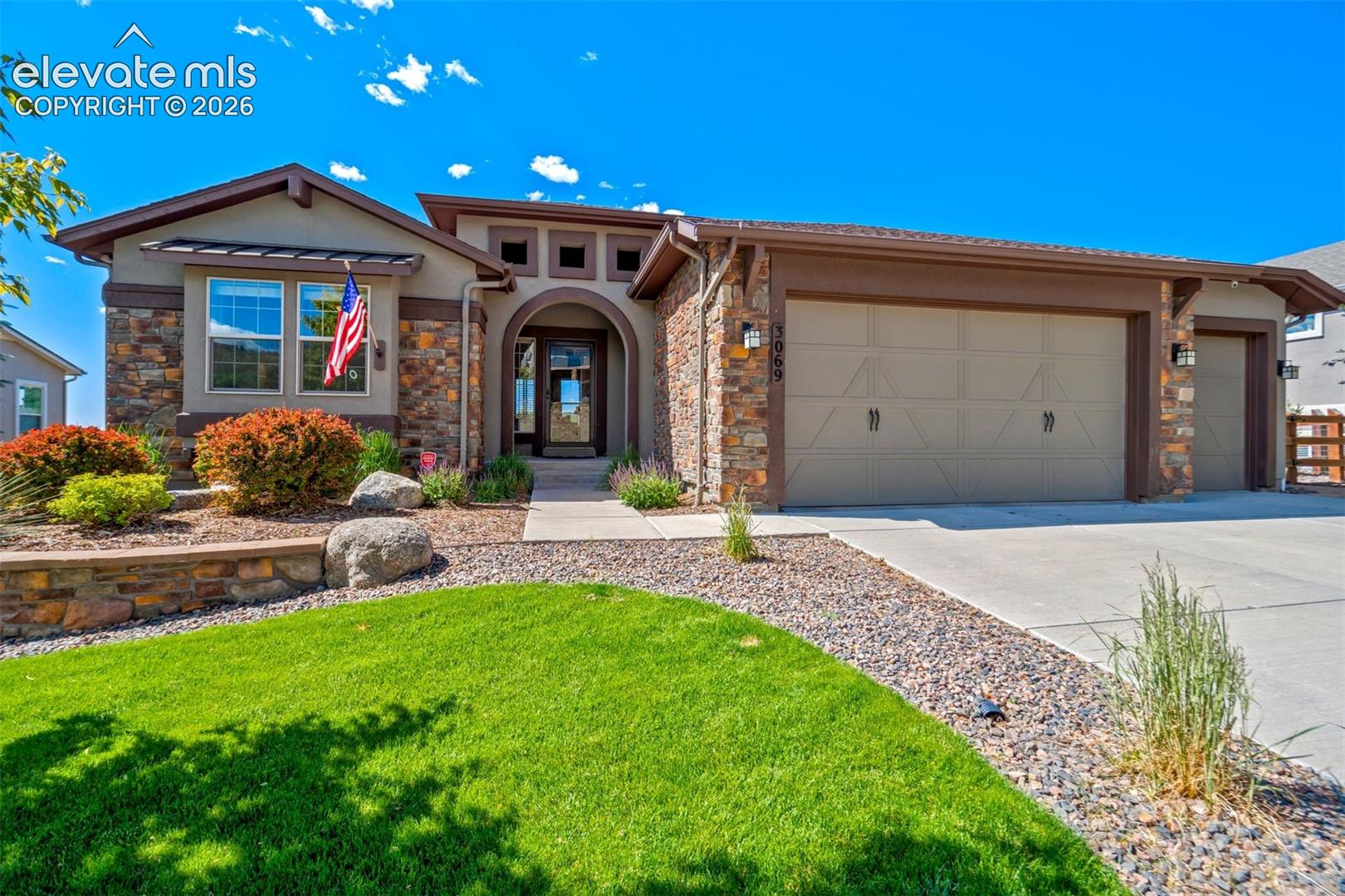 3069 Lakefront Drive