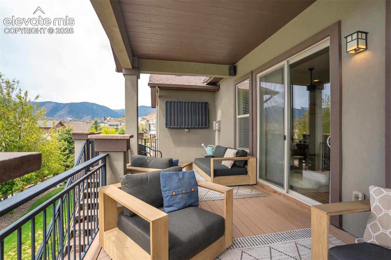 3069 Lakefront Drive
