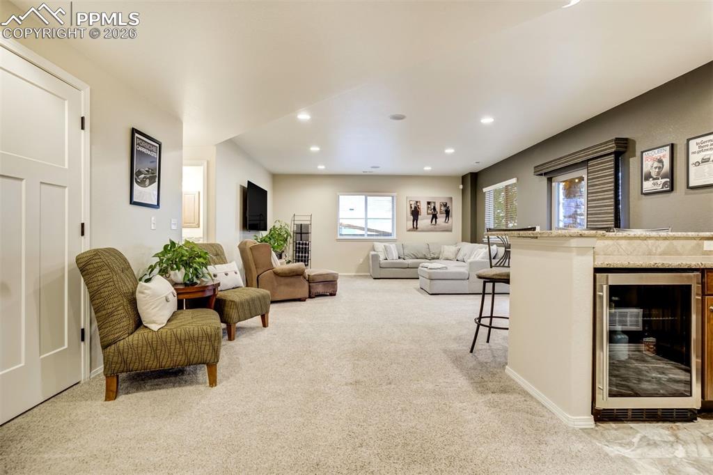 3069 Lakefront Drive