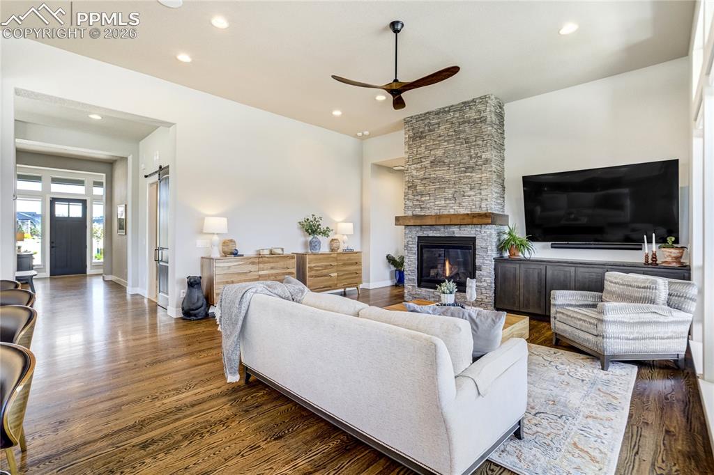 909 Sir Barton Drive